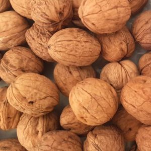 nueces con cascara